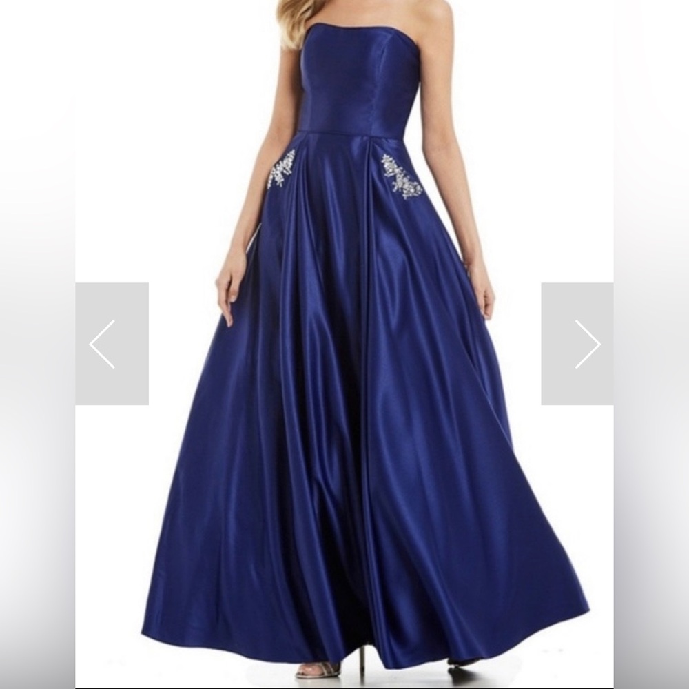 Navy Blue Blondie Nites Prom Ballgown Size 1